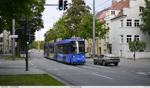 Tram in der Parzivalstraße, Foto 2015
